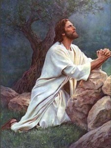 Jesús ora en el monte